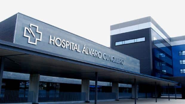 Una niña de nueve años con COVID-19 permanece ingresada en la UCI de un hospital de Vigo