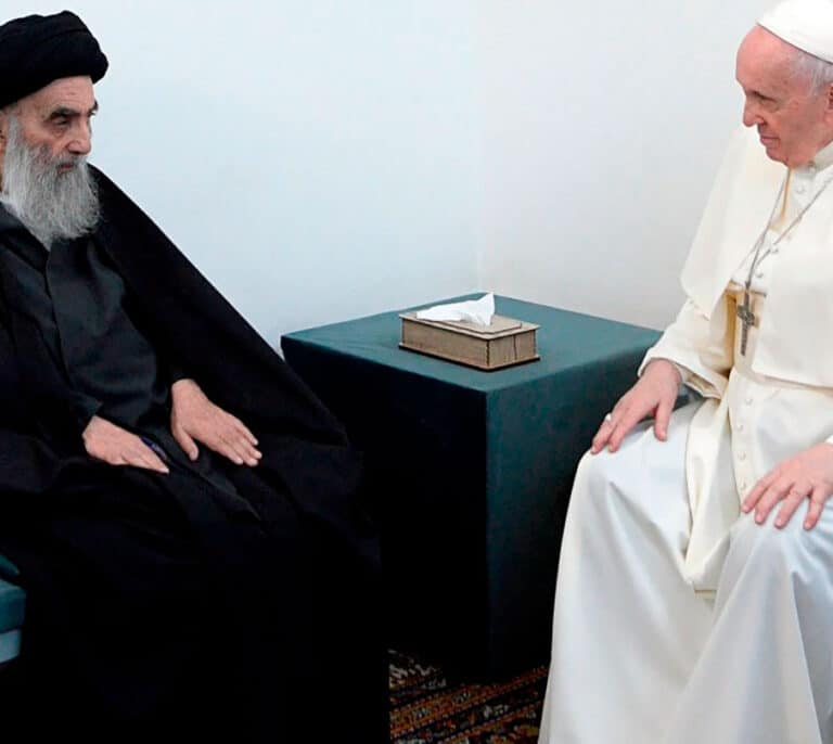 Encuentro histórico del Papa Francisco y el gran ayatolá chií Al Sistani en Nayaf