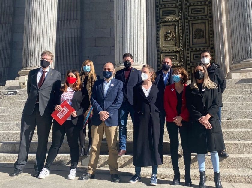 Los independentistas llevan su ley de amnistía al Congreso