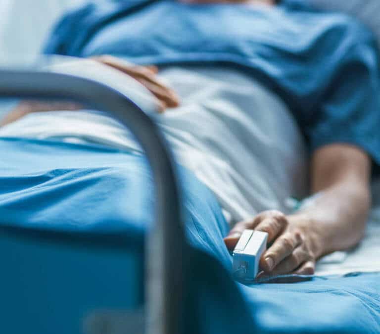 Una madre entra en coma después de que sus 5 hijos se contagiaran de coronavirus