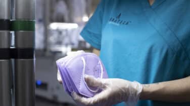 Los pediatras recomiendan las mascarillas FFP2 para los niños con alergia al polen