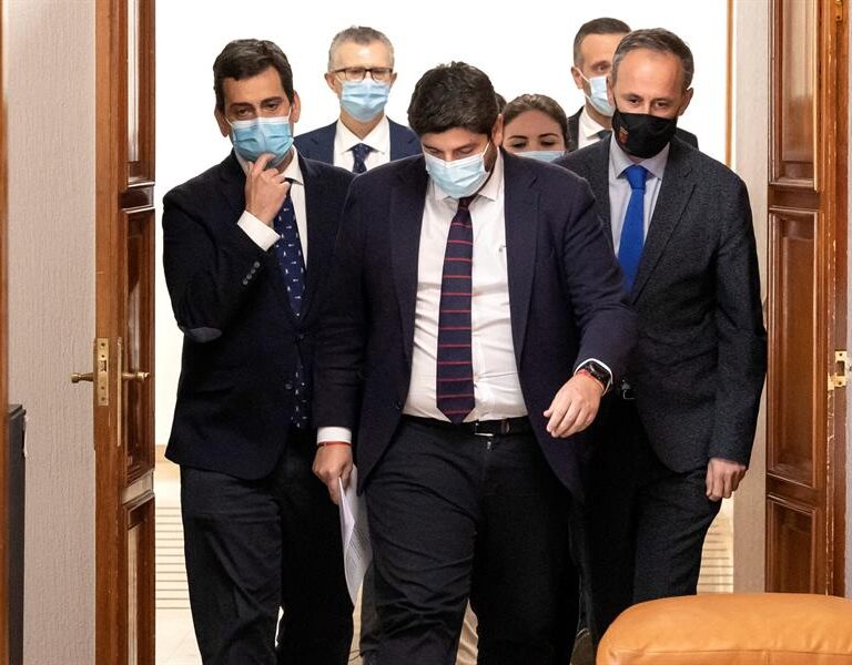 Los díscolos de Ciudadanos que pueden hacer fracasar la moción de Arrimadas en Murcia