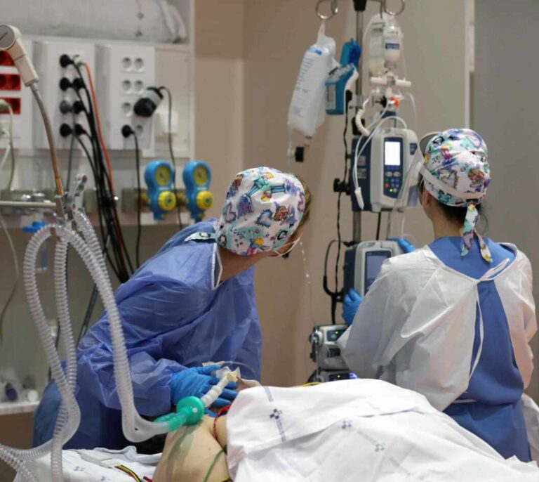 La incidencia en España sigue cayendo y se sitúa ya en 153 casos por cada 100.000 habitantes