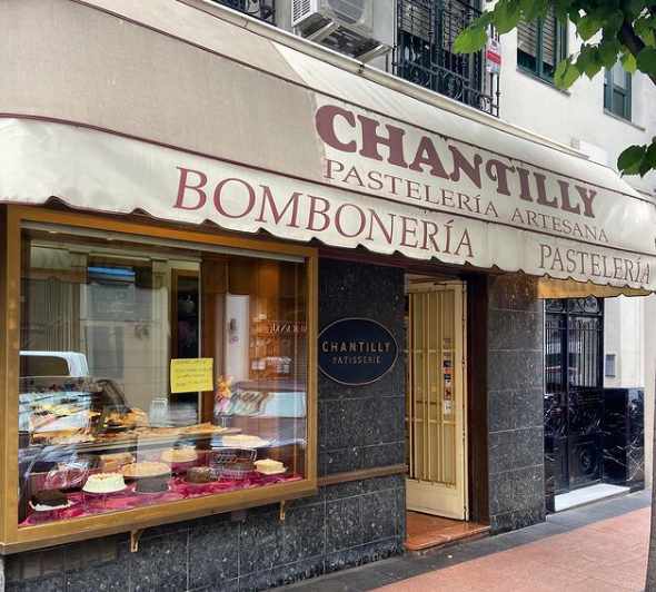 Fachada de Pastelería Chantilly