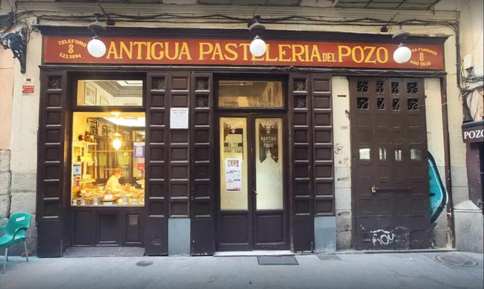 Fachada de la Antigua Pastelería del Pozo