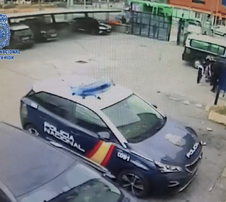 Así salvó la Policía Nacional la vida de un bebé que se había atragantado con un regaliz