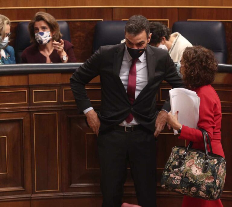 La relajación fiscal que propone Bruselas, balón de oxígeno para el Gobierno