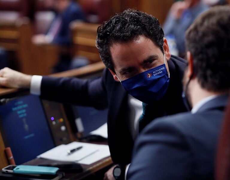 Y, de repente, el PP se vio en el centro