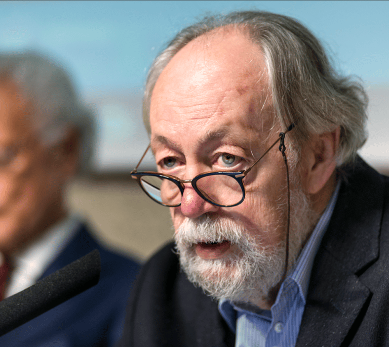 Muere por Covid Jorge Lozano, catedrático de Periodismo de la UCM y hermano de Lydia Lozano