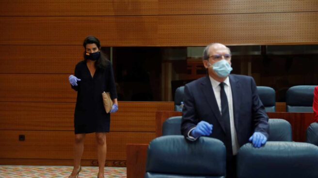 La candidata de Vox a las elecciones de Madrid, Rocío Monasterio; y el del PSOE, Ángel Gabilondo.