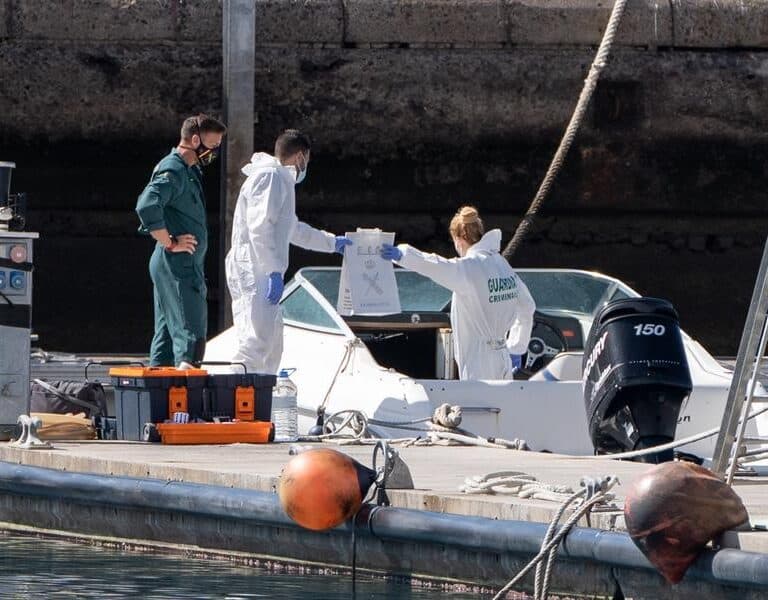 Los objetos hallados en el mar son del padre de las niñas de Tenerife