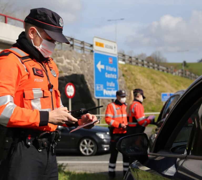La Ertzaintza actuará "con rigurosidad" ante aglomeraciones en el adiós al Athletic