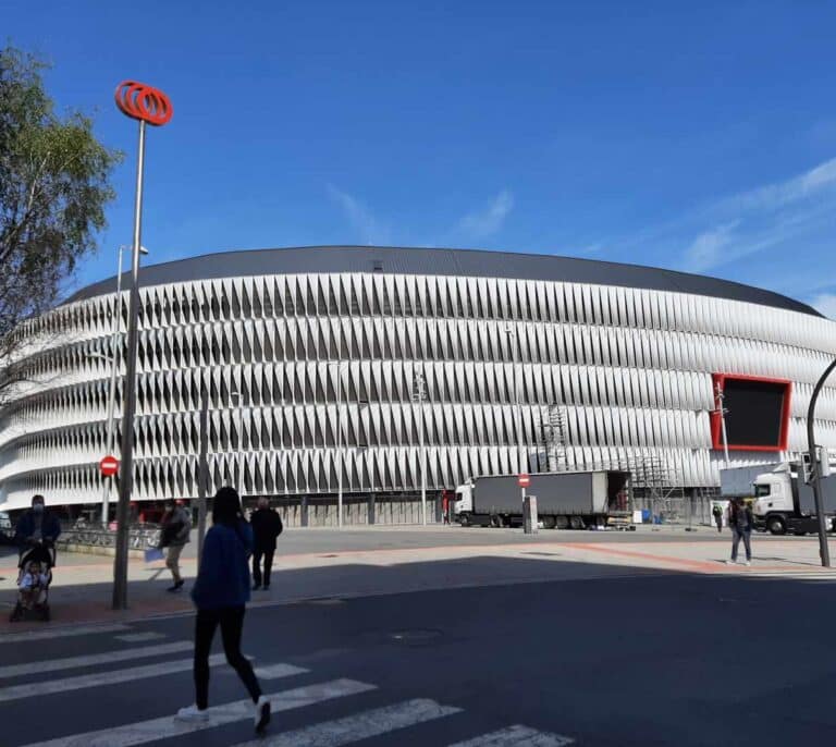 La UEFA 'consuela' a Bilbao: dos finales, sin 'la Roja' y con 1,3 millones