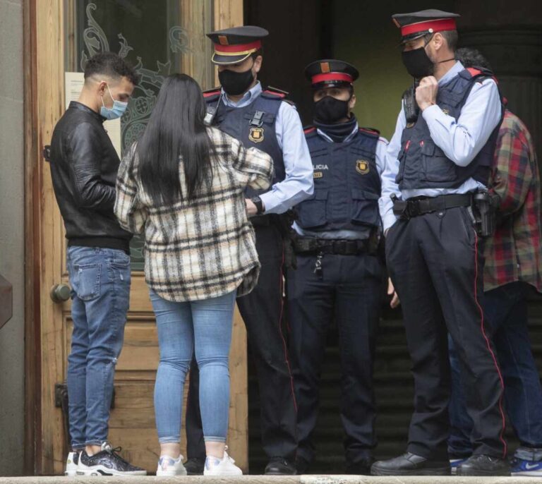 Condenan a hasta 31 años a tres de los acusados de la violación múltiple de Sabadell