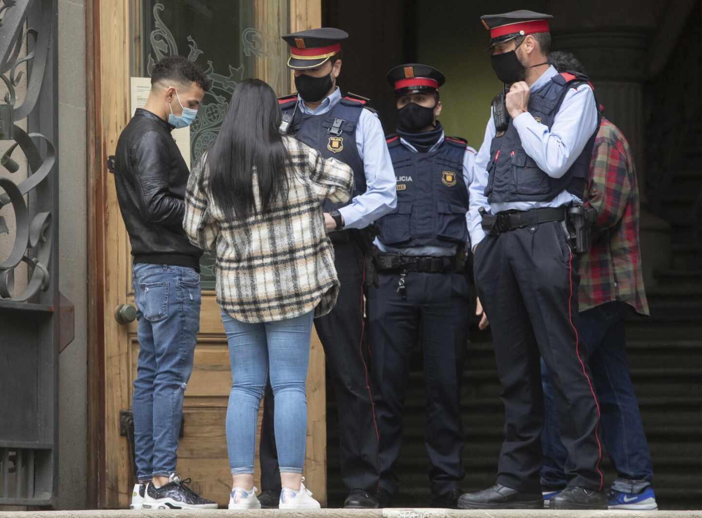 Condenan a hasta 31 años a tres de los acusados de la violación múltiple de Sabadell