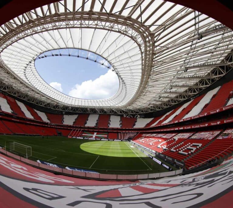 Dos finales y una Eurocopa, el fútbol que 'incendia' la pandemia en Euskadi