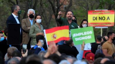 Echenique acusa a Abascal de "provocar una carga" contra los vecinos de Vallecas