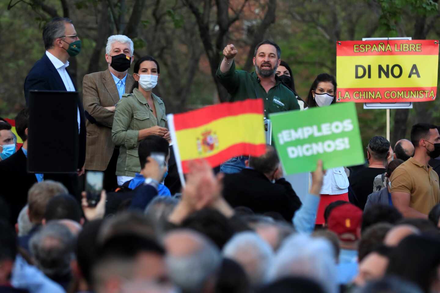 El líder de Vox, Santiago Abascal, interviene en el acto de presentación de la candidatura de Rocío Monasterio.