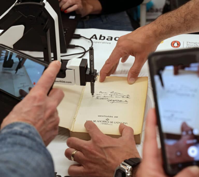 Así es la nueva forma de firmar y dedicar un libro en Sant Jordi 2021