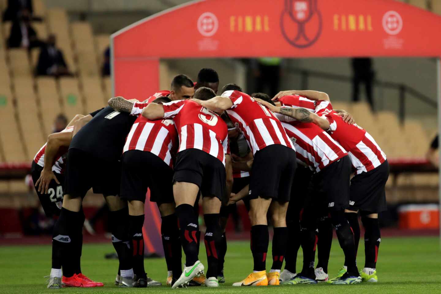 Euskadi rechaza sanciones a los familiares del Athletic que viajaron a Sevilla: "No es responsabilidad nuestra"