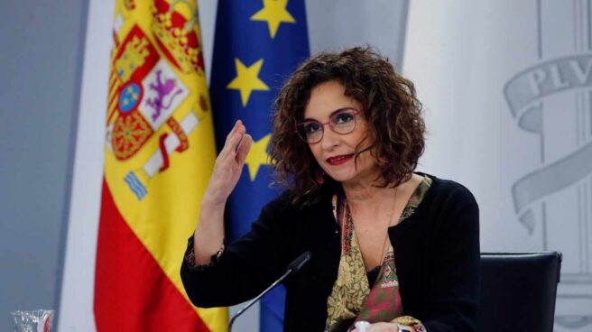 La ministra portavoz, María Jesús Montero, en rueda de prensa en Moncloa