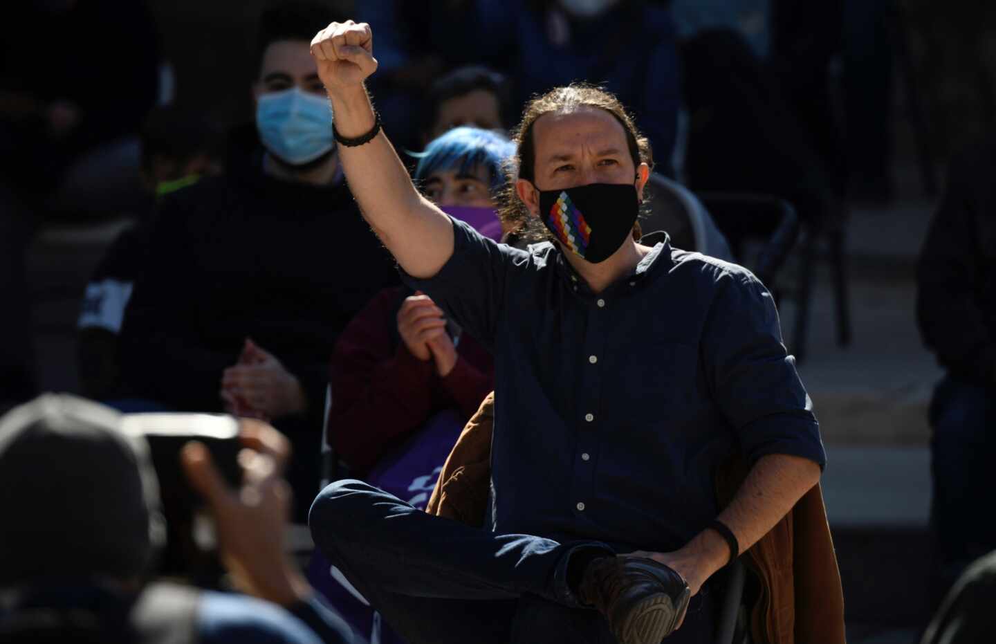 El candidato de Podemos a la Comunidad de Madrid, Pablo Iglesias, participa este domingo en un acto de precampaña en Alcalá de Henares.