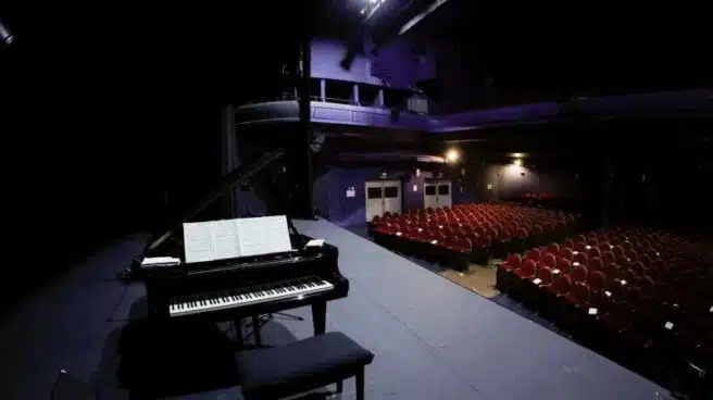 Un "inexplicable" problema con el visado impide al pianista Yefim Bronfman actuar hoy en Alicante