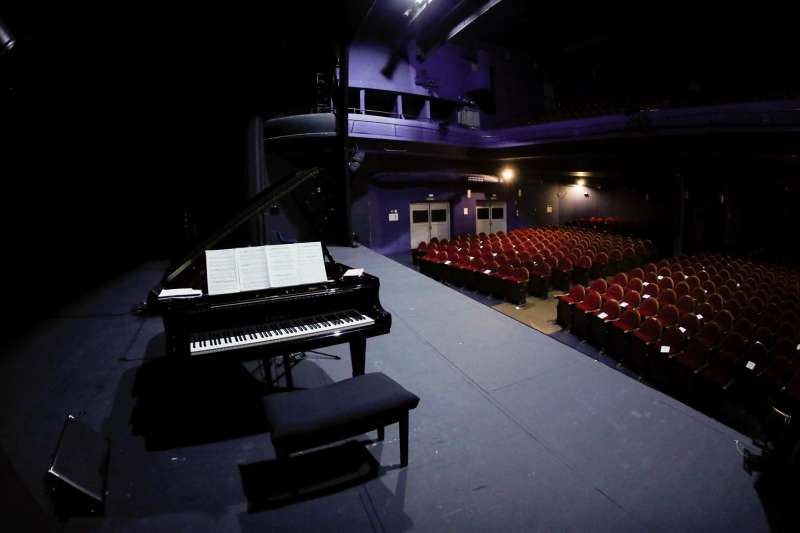 Un "inexplicable" problema con el visado impide al pianista Yefim Bronfman actuar hoy en Alicante