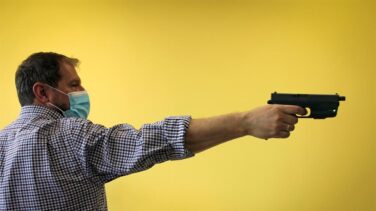 Así es la pistola inteligente que sólo puede utilizar el agente autorizado