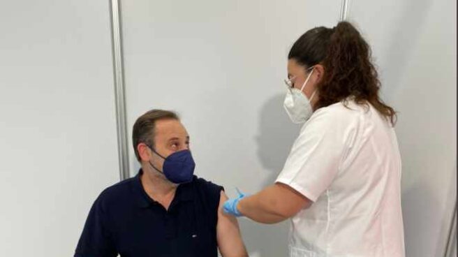 Ábalos se vacuna con AstraZeneca Ábalos se vacuna con AstraZeneca
