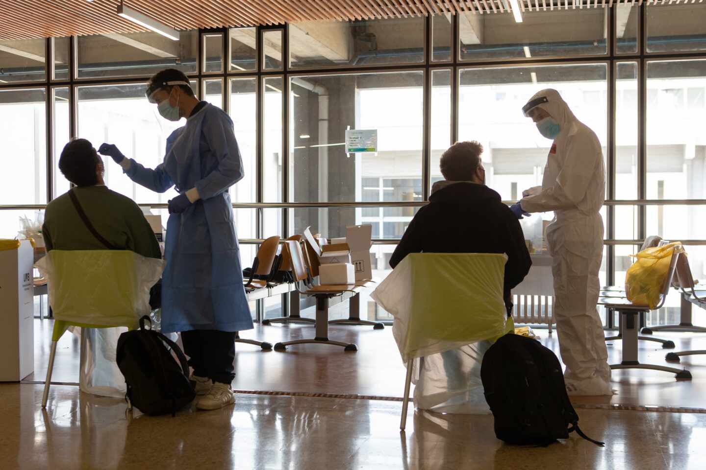 Pruebas contra el coronavirus en el campus de Bellaterra de la Universidad Autónoma de Barcelona (UAB).