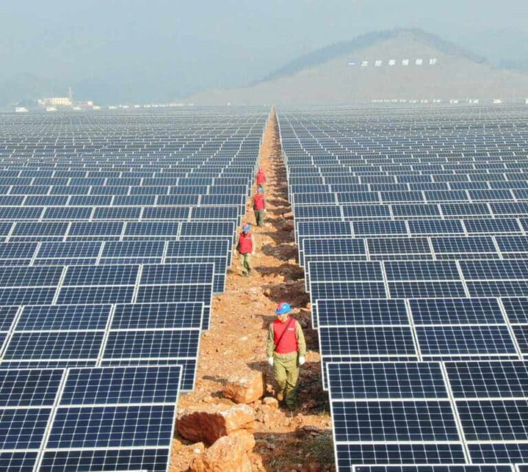 La 'amenaza fotovoltaica' china: posee ya el 46% de la capacidad mundial y el 80% del mercado de paneles