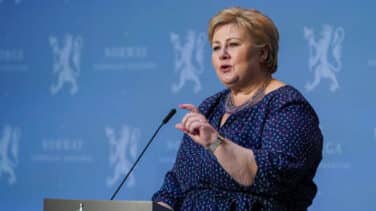 La primera ministra noruega, multada con 2.000 euros por violar sus propias restricciones