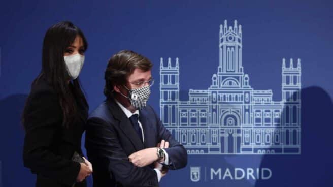 Almeida baja el IBI de los madrileños por tercer año consecutivo Almeida y Villacís