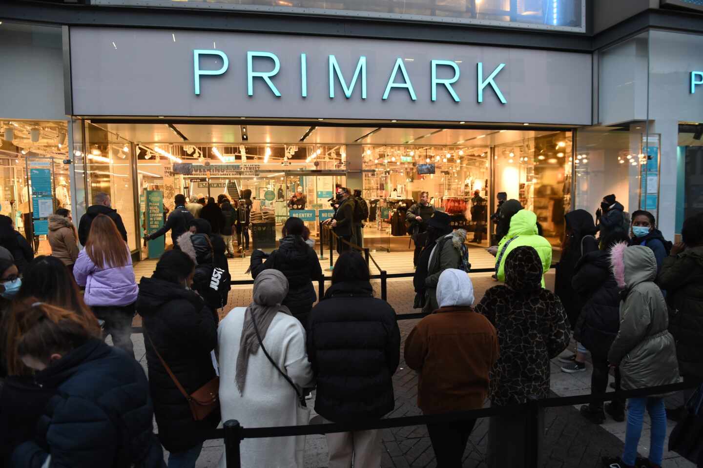 Primark subirá sus precios tras multiplicar por diez sus beneficios