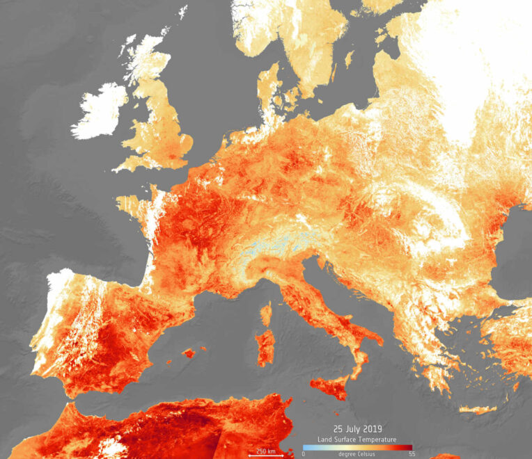 Mapeo de la Agencia Espacial Europea (ESA) de la ola de calor extrema en Europa en julio 2019. El mapa se genera utilizando el radiómetro de temperatura de la superficie terrestre y del mar de Copernicus Sentinel-3.