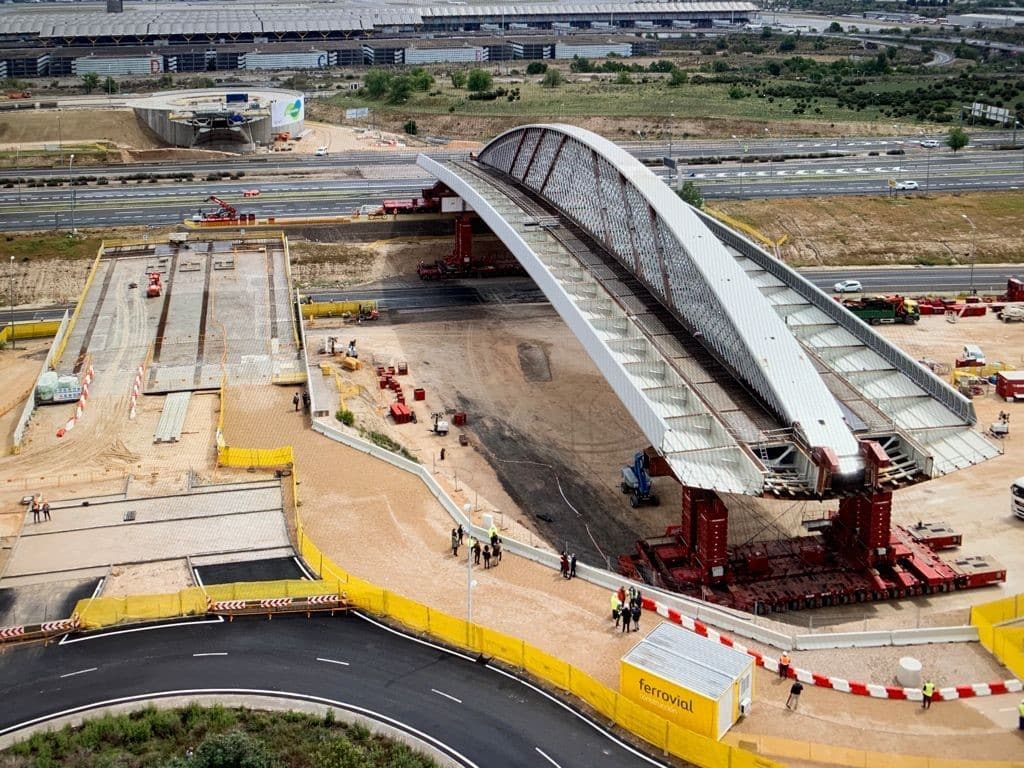 Puente de Valdebebas construido por Ferrovial.