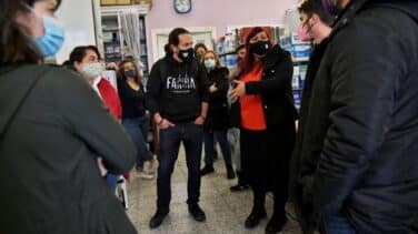 Iglesias, espantapájaros en Vallecas
