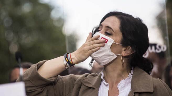 Madrid es la segunda comunidad autónoma que más recauda, pese a tener una menor presión fiscal La presidenta de la Comunidad de Madrid, Isabel Díaz Ayuso, durante una visita al municipio de Fuenlabrada, en Madrid.