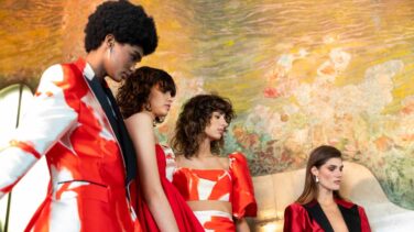 'Desviste tu mente': la 080 Barcelona Fashion rompe las reglas
