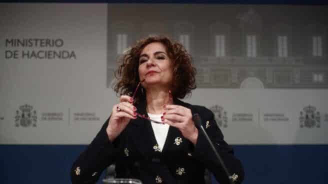 La ministra de Hacienda, María Jesús Montero, durante una rueda de prensa ante los medios en el Ministerio de Hacienda, en Madrid.