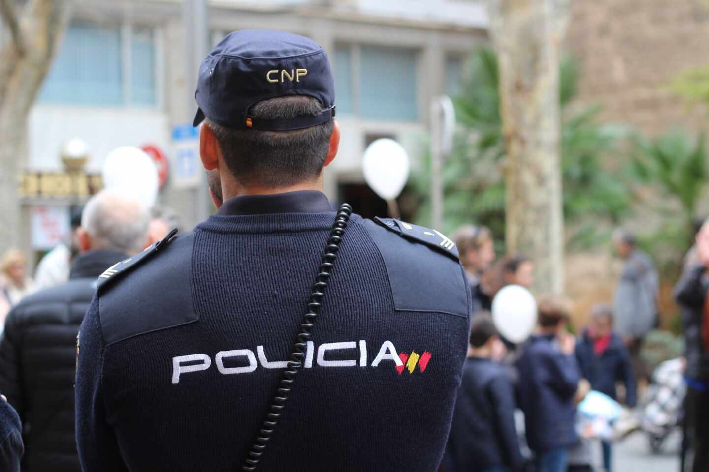 Un agente de la Policía Nacional.