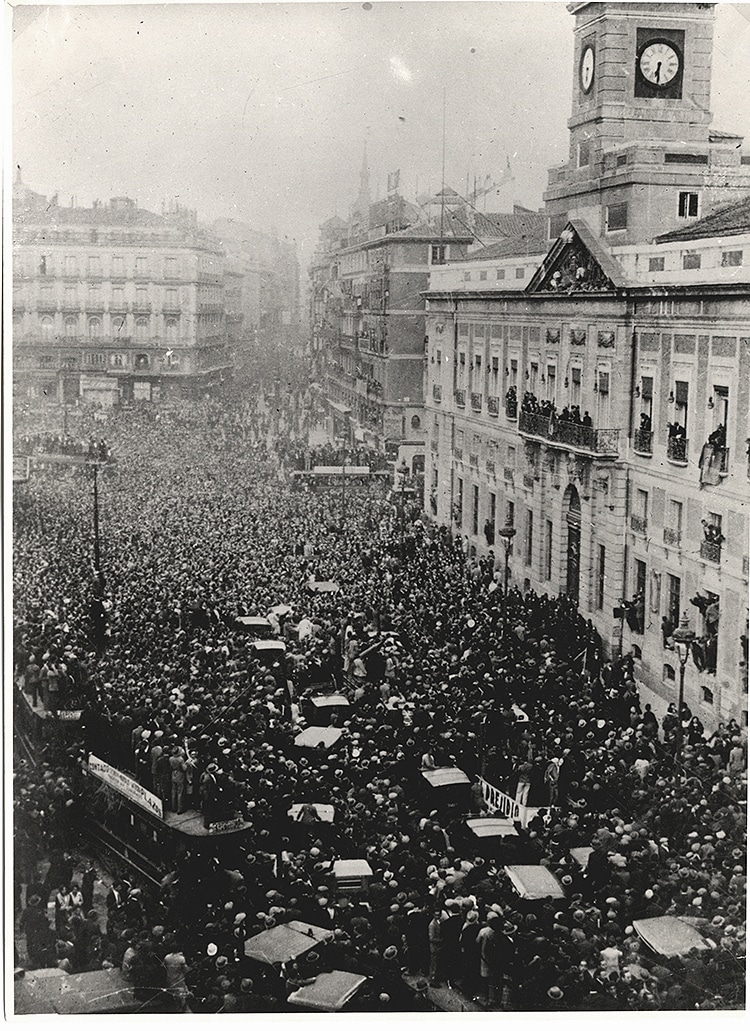 La proclamación de la II República en la Puerta del Sol, el 14 de abril de 1931