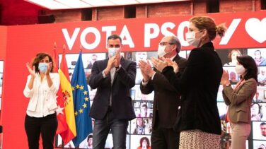 Sánchez rehúye el choque con Ayuso y sólo pide "votar, votar y votar"