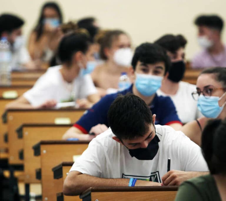 Educación para la ideología