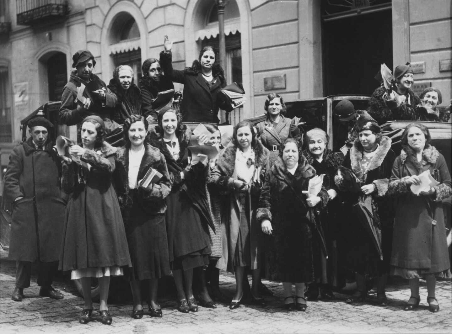 Sufragistas en la Calle Alcalá en 1932