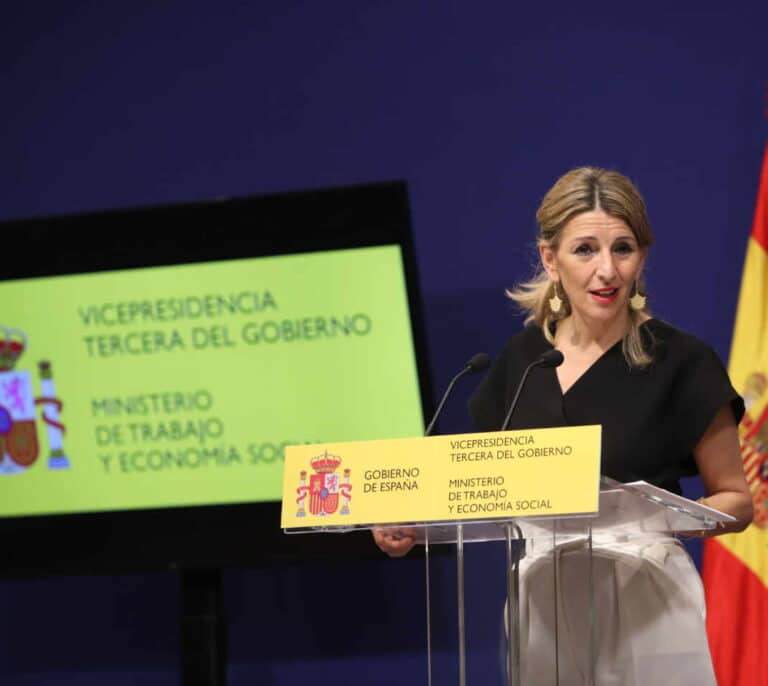 Díaz anuncia que el 6 de mayo comenzará la negociación para prorrogar los ERTE