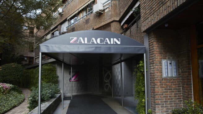 Entrada del restaurante Zalacaín de Madrid.