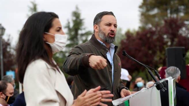 Santiago Abascal y Rocío Monasterio, este jueves en Vicálvaro. Santiago Abascal y Rocío Monasterio, este jueves en Vicálvaro.