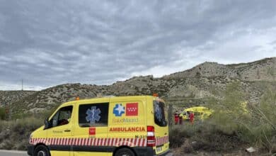 Un ciclista muerto y otro herido tras ser arrollados por un turismo en Madrid